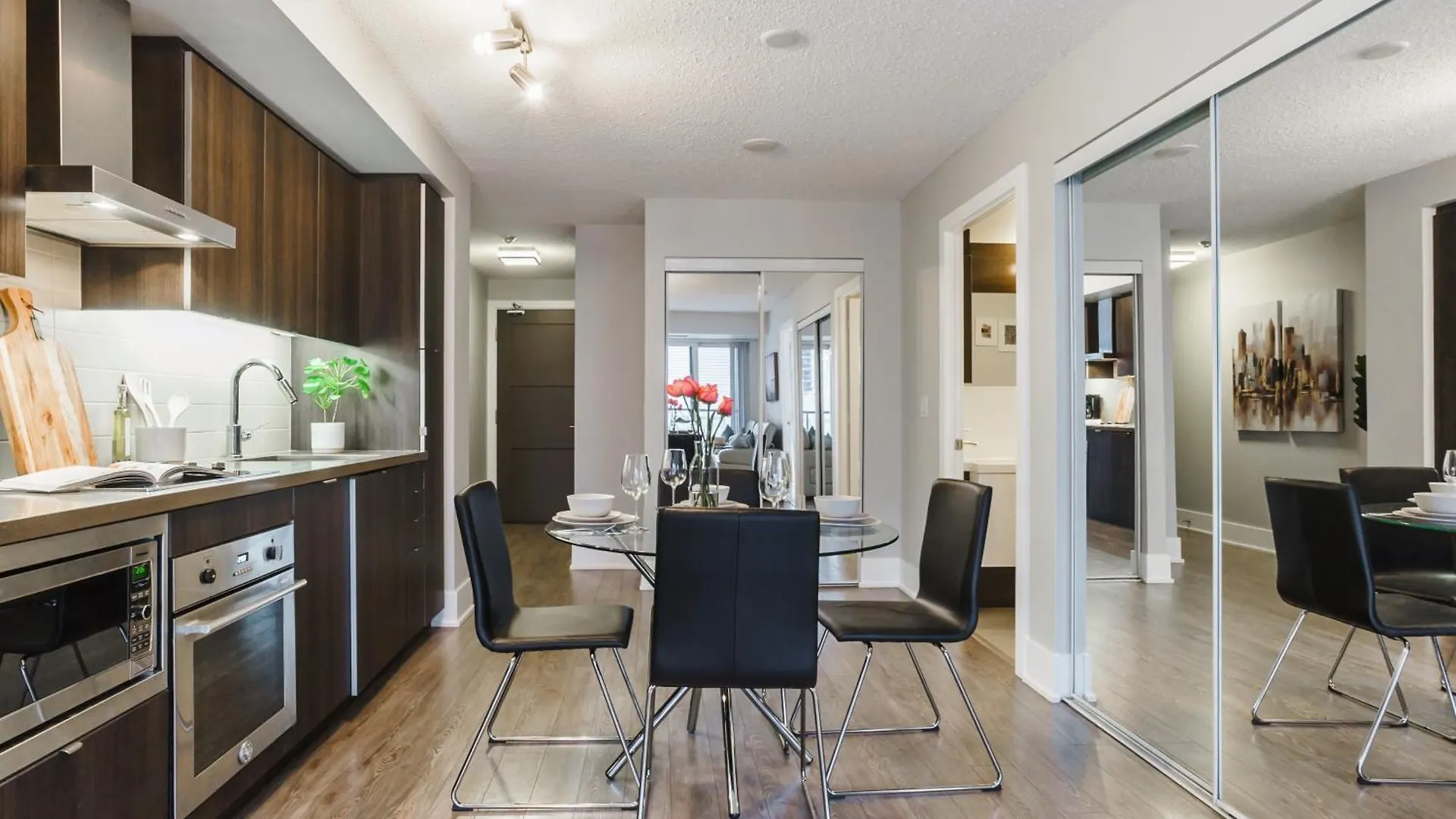 Jarvis Apartment Canada