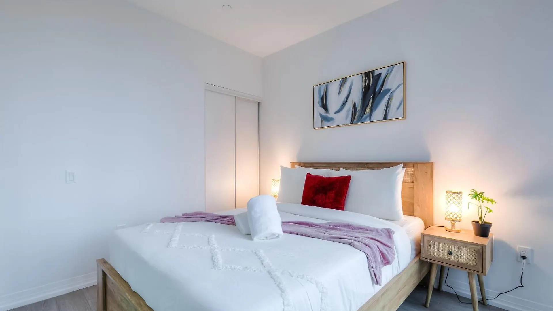 Jarvis Apartment